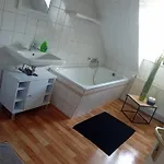 Stellas Monteurwohnungen Apartament Crimmitschau
