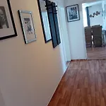 Stellas Monteurwohnungen Apartament Crimmitschau
