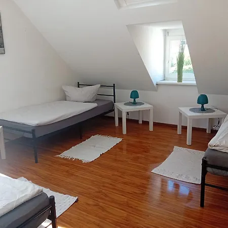 Stellas Monteurwohnungen * Crimmitschau