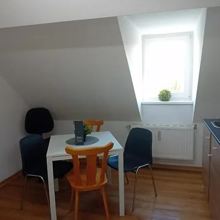 Stellas Monteurwohnungen * Crimmitschau