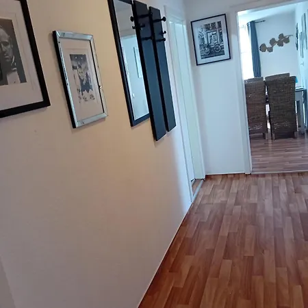 Stellas Monteurwohnungen דירה Crimmitschau