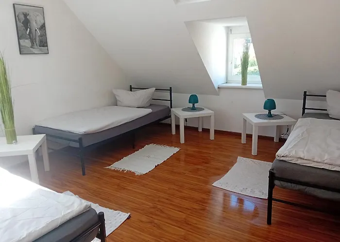 Stellas Monteurwohnungen * Crimmitschau