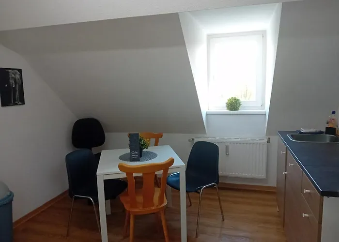 Stellas Monteurwohnungen * Crimmitschau